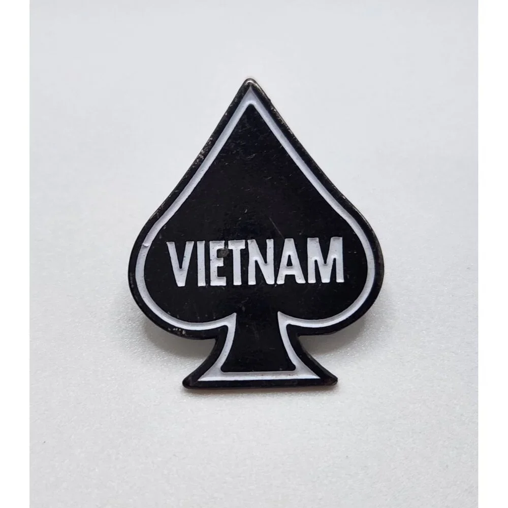 Vietnam‎ Spade Pin Vietnam Lapel Pin Tie Tack